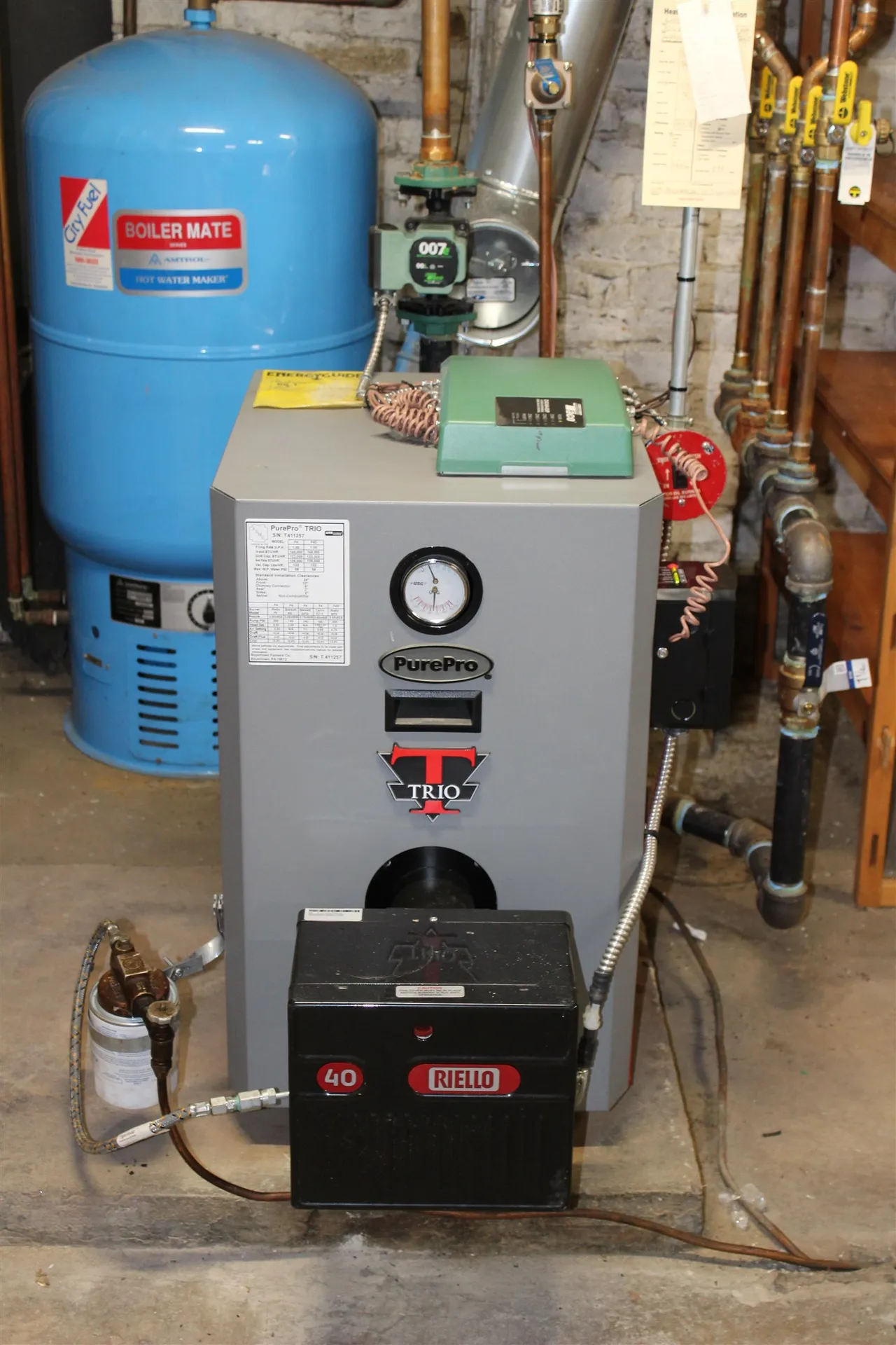 832 Maple Street Manchester NH 03104