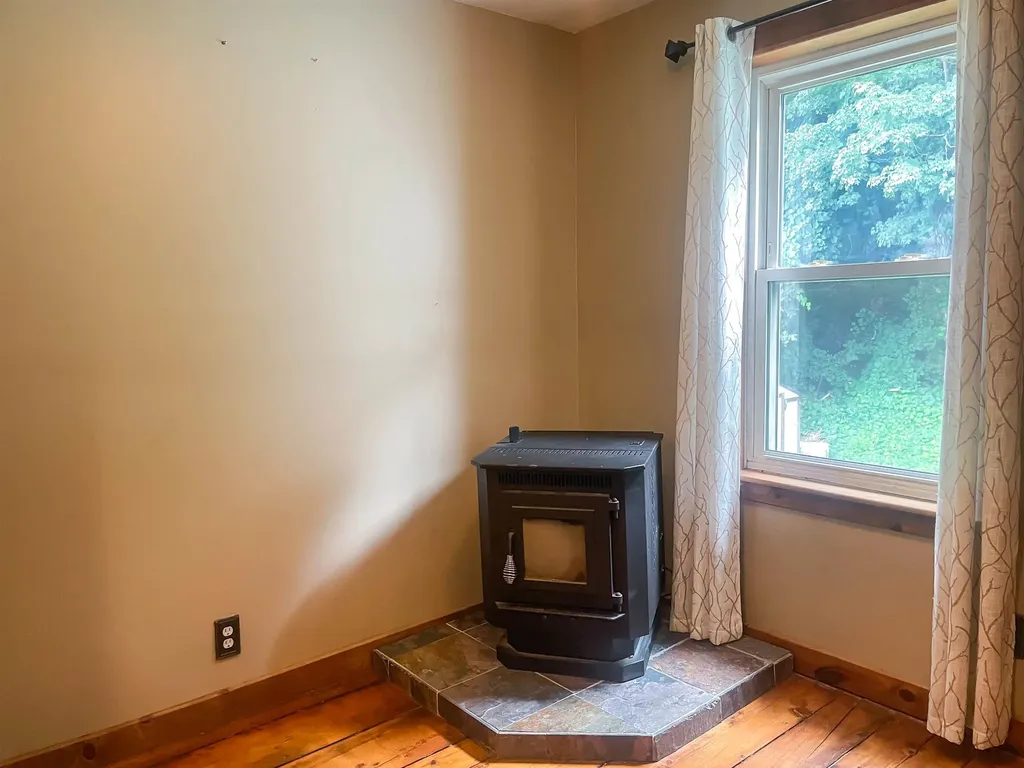 9 Hancock Street Hinsdale NH 03451