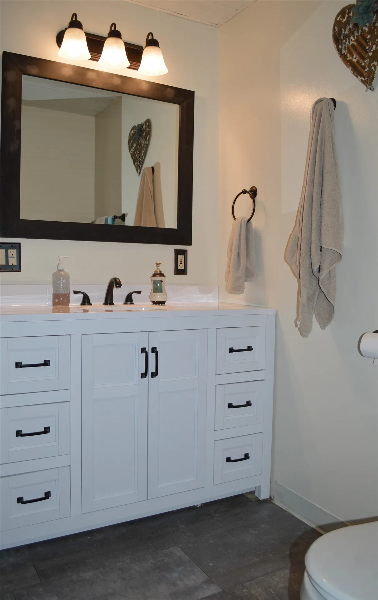 9 Hancock Street Hinsdale NH 03451