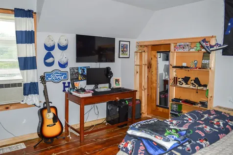 9 Hancock Street Hinsdale NH 03451