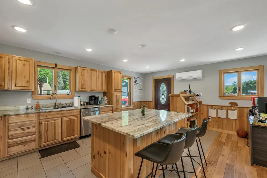 968 Mount Moosilauke Highway Wentworth NH 03282