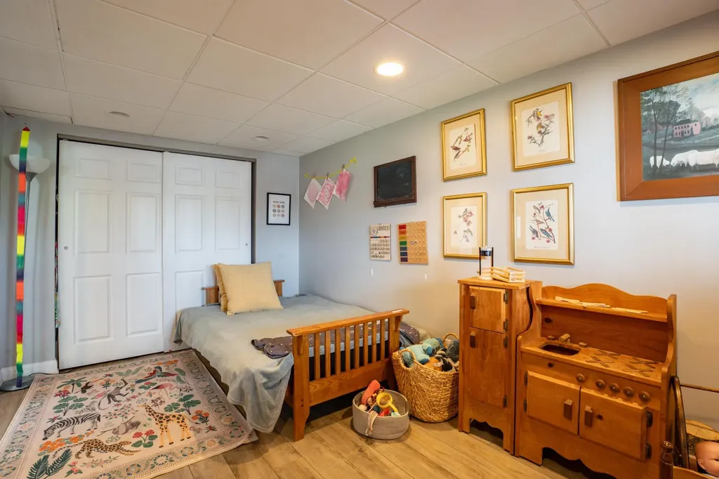 15 Maple Street Kingston NH 03848