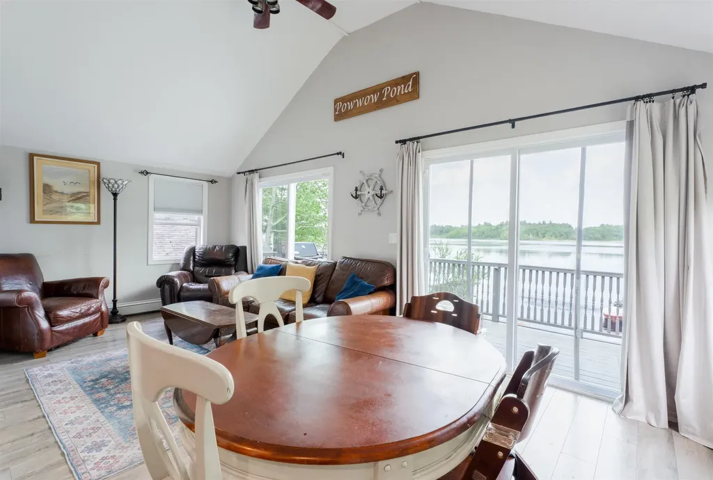 15 Maple Street Kingston NH 03848