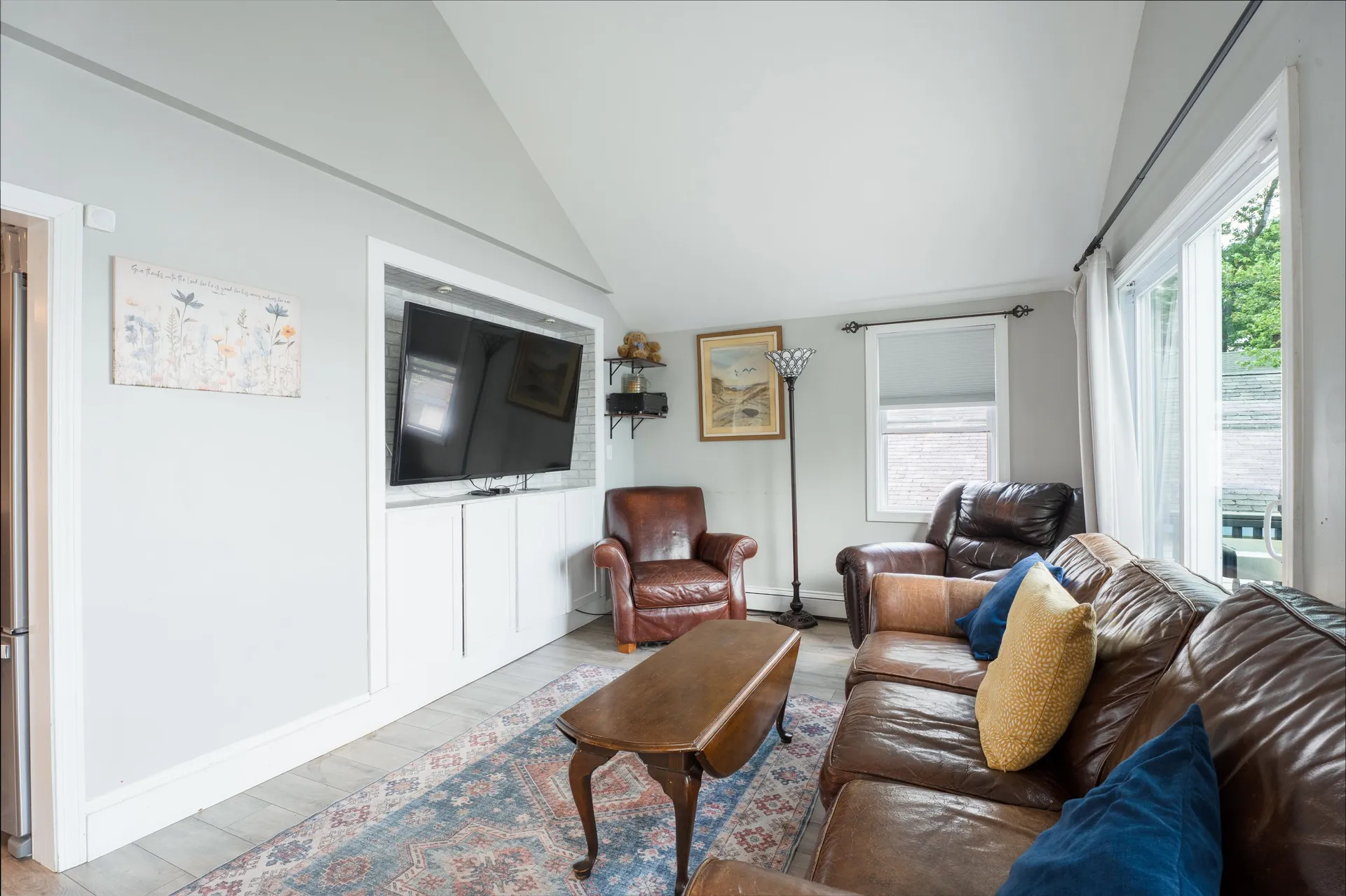 15 Maple Street Kingston NH 03848