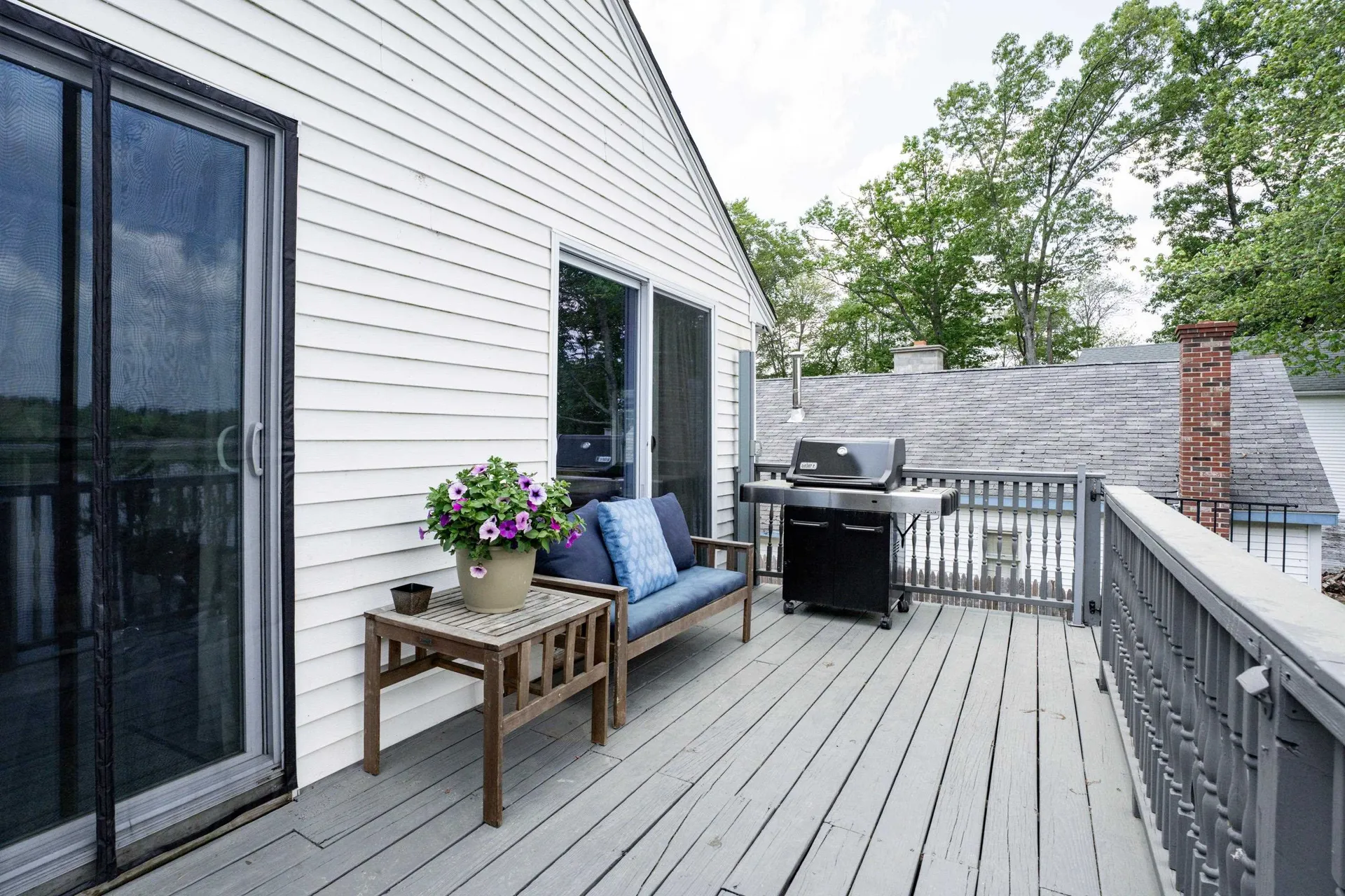 15 Maple Street Kingston NH 03848