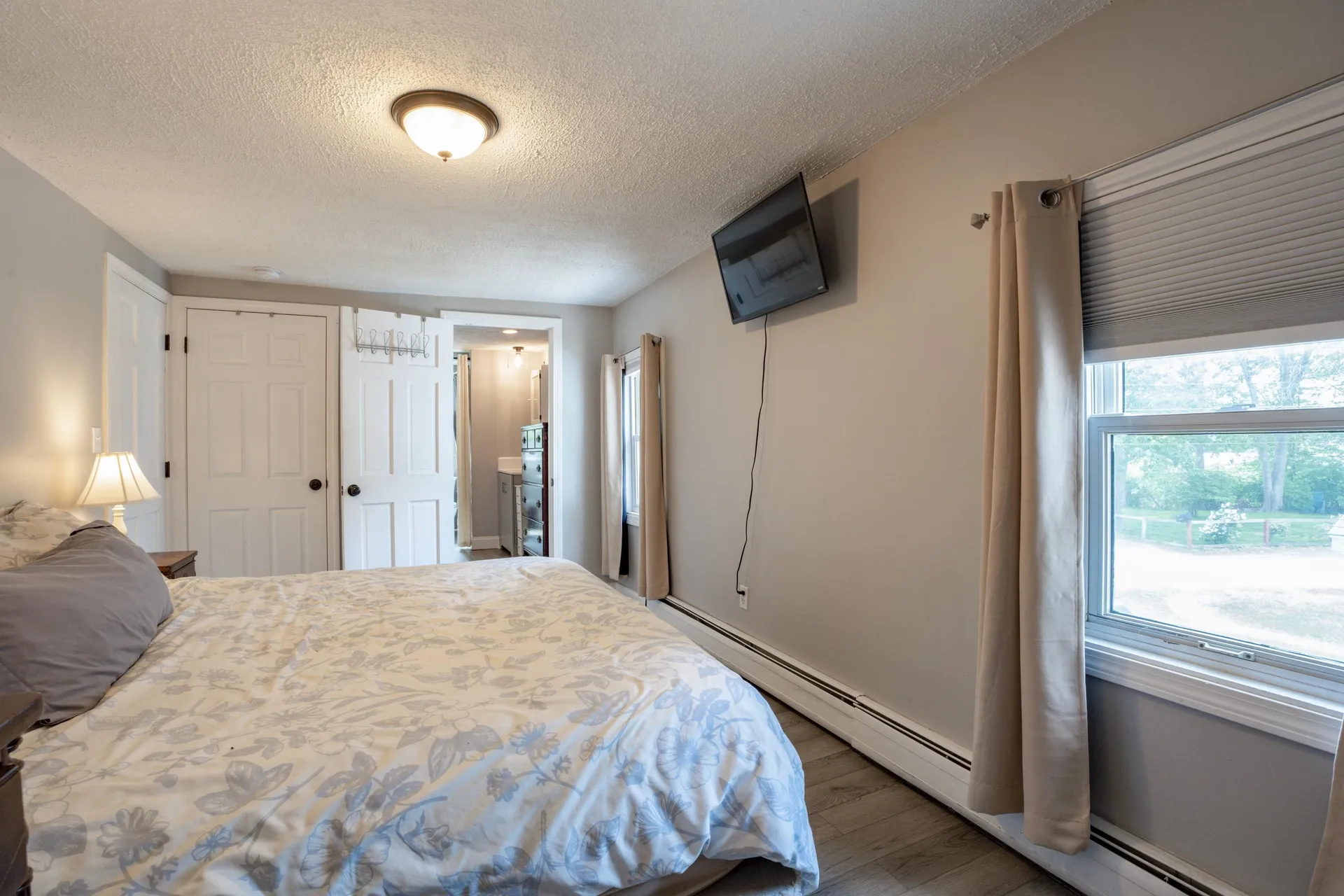 15 Maple Street Kingston NH 03848