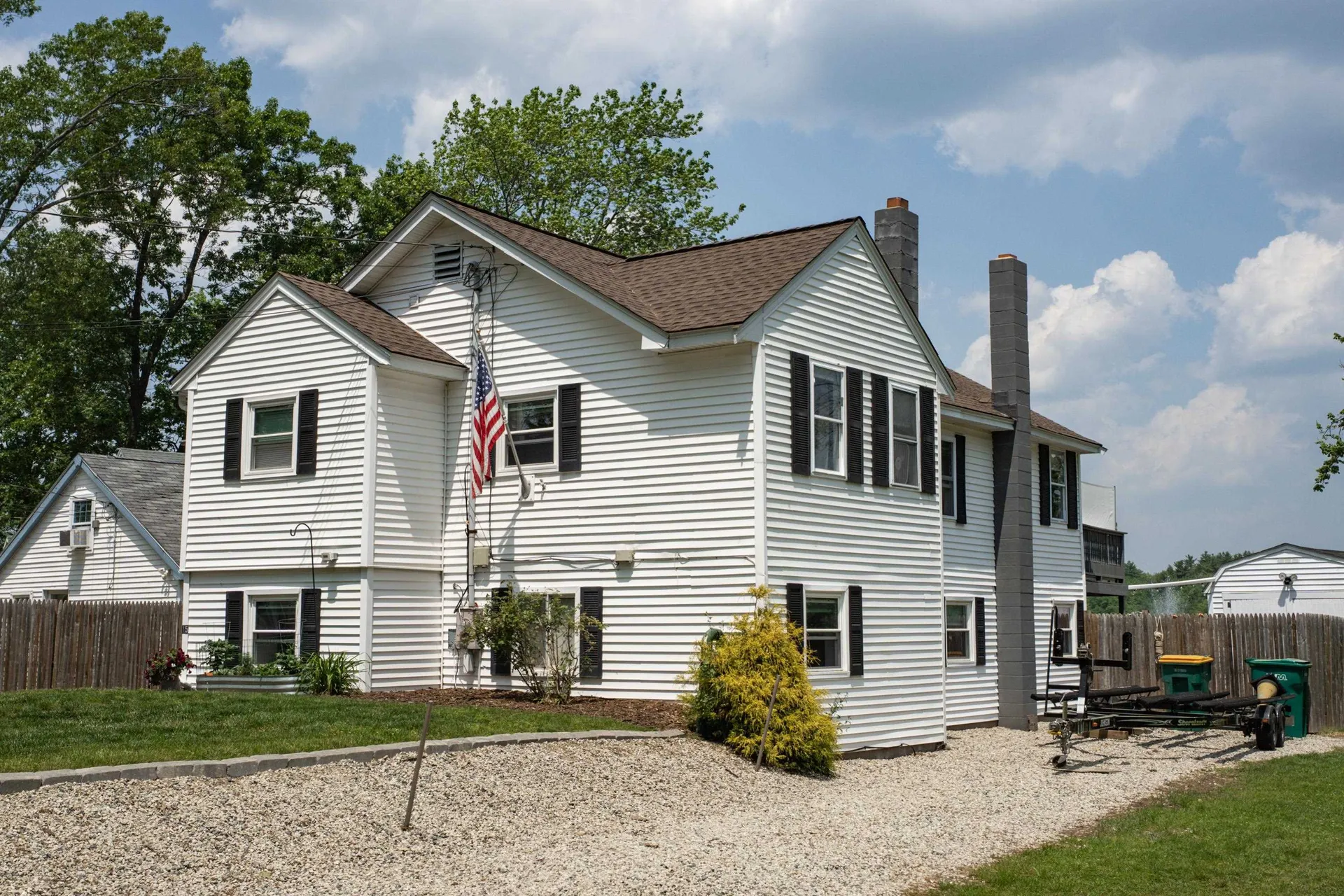 15 Maple Street Kingston NH 03848