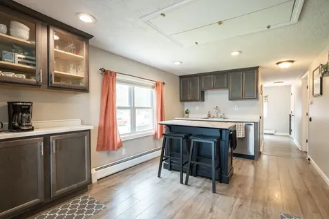 15 Maple Street Kingston NH 03848