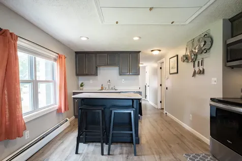 15 Maple Street Kingston NH 03848