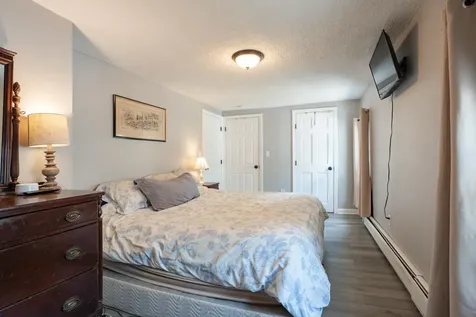 15 Maple Street Kingston NH 03848