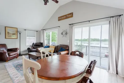 15 Maple Street Kingston NH 03848