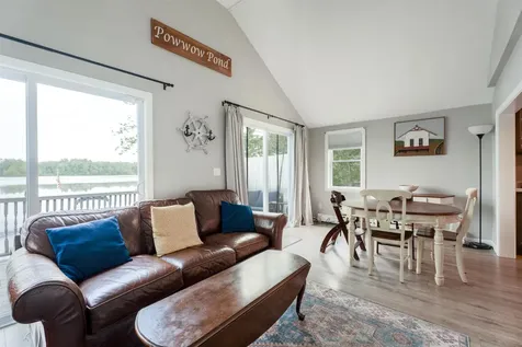 15 Maple Street Kingston NH 03848