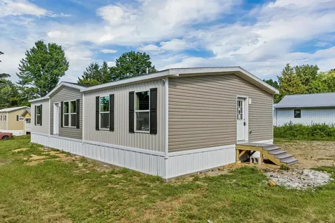 4 Leisure Lane Belmont NH 03220