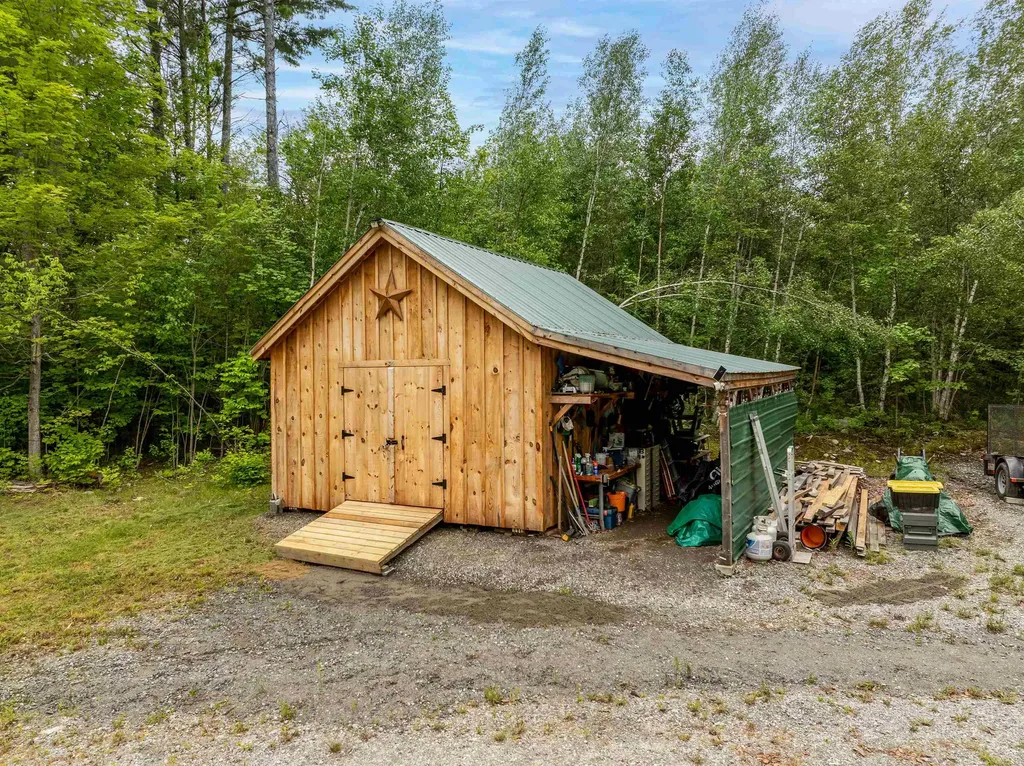 140 Hogg Hill Road Springfield NH 03284
