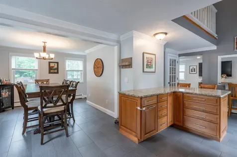 94 Robert Hall Road Manchester NH 03103