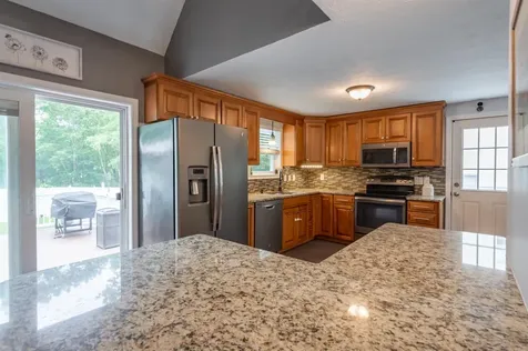 94 Robert Hall Road Manchester NH 03103