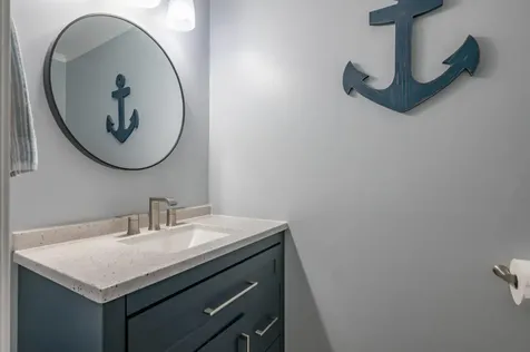 94 Robert Hall Road Manchester NH 03103