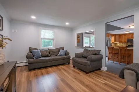 94 Robert Hall Road Manchester NH 03103