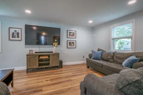 94 Robert Hall Road Manchester NH 03103