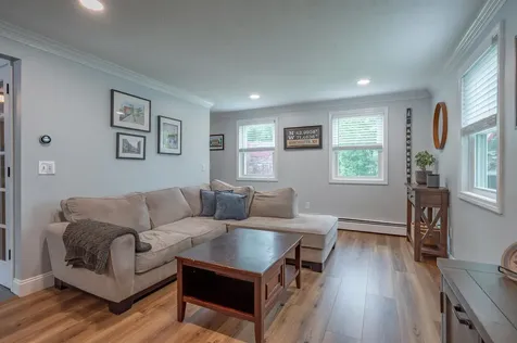 94 Robert Hall Road Manchester NH 03103