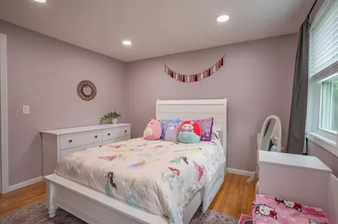 94 Robert Hall Road Manchester NH 03103