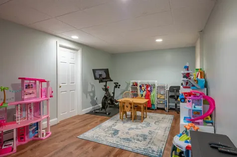 94 Robert Hall Road Manchester NH 03103