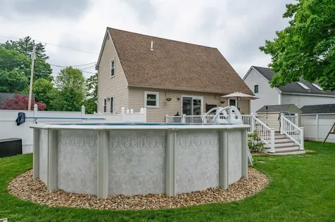 94 Robert Hall Road Manchester NH 03103