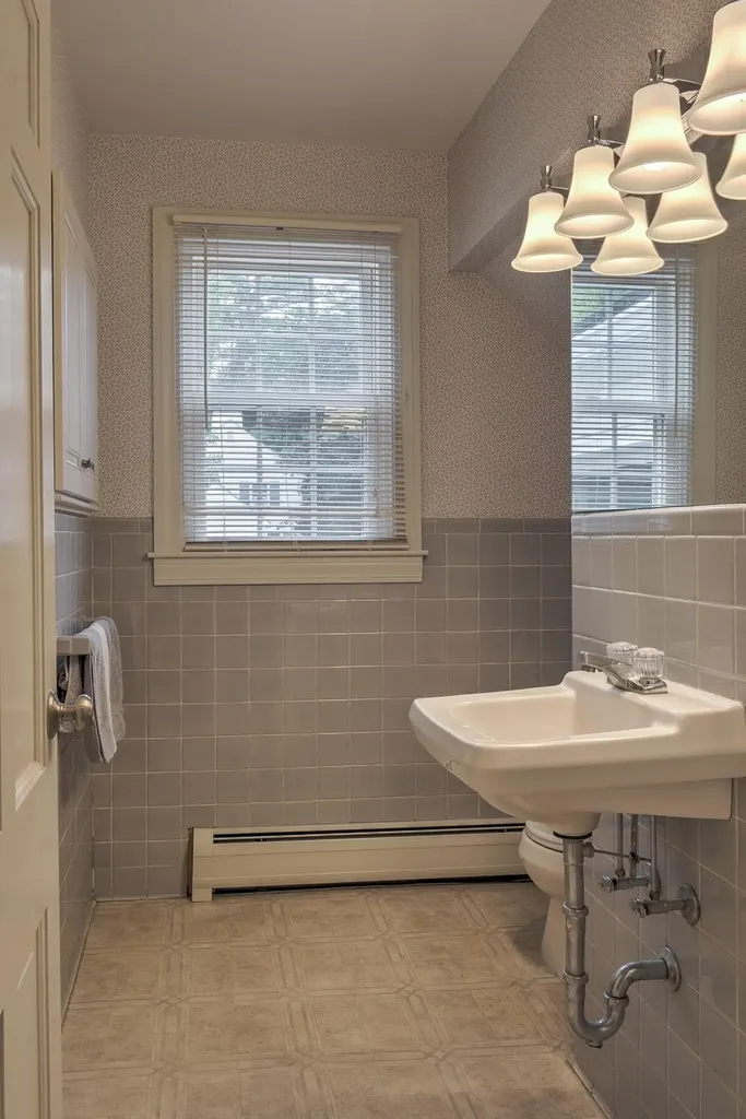 45 Sawyers Crossing Road Swanzey NH 03446
