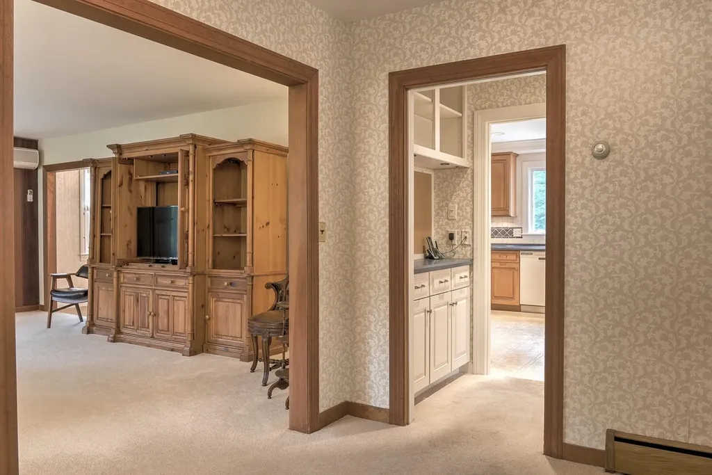 45 Sawyers Crossing Road Swanzey NH 03446