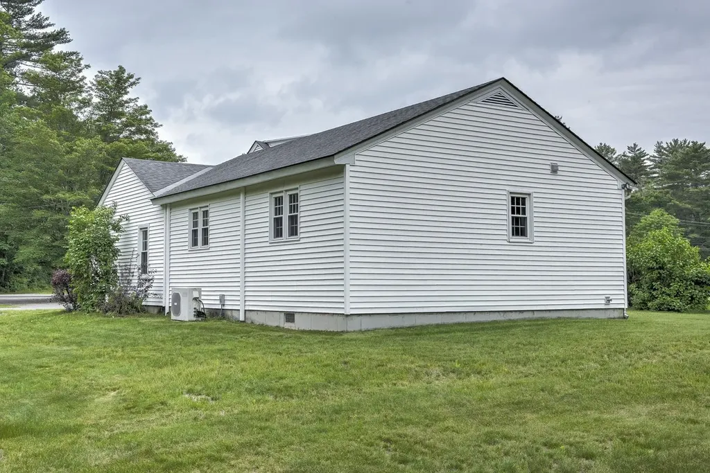 45 Sawyers Crossing Road Swanzey NH 03446