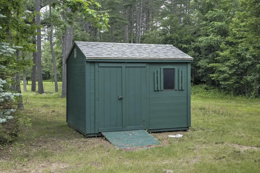 45 Sawyers Crossing Road Swanzey NH 03446