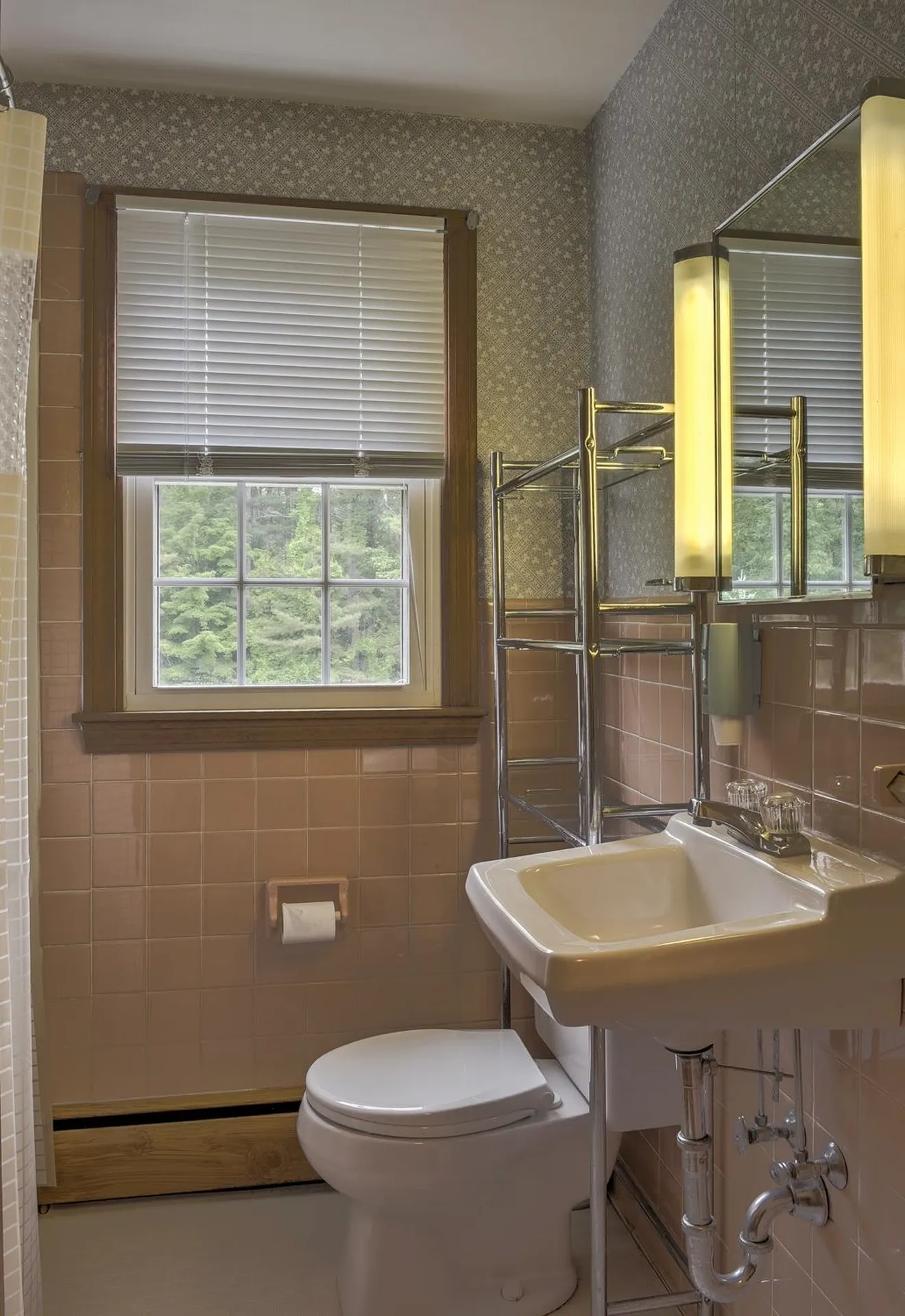 45 Sawyers Crossing Road Swanzey NH 03446