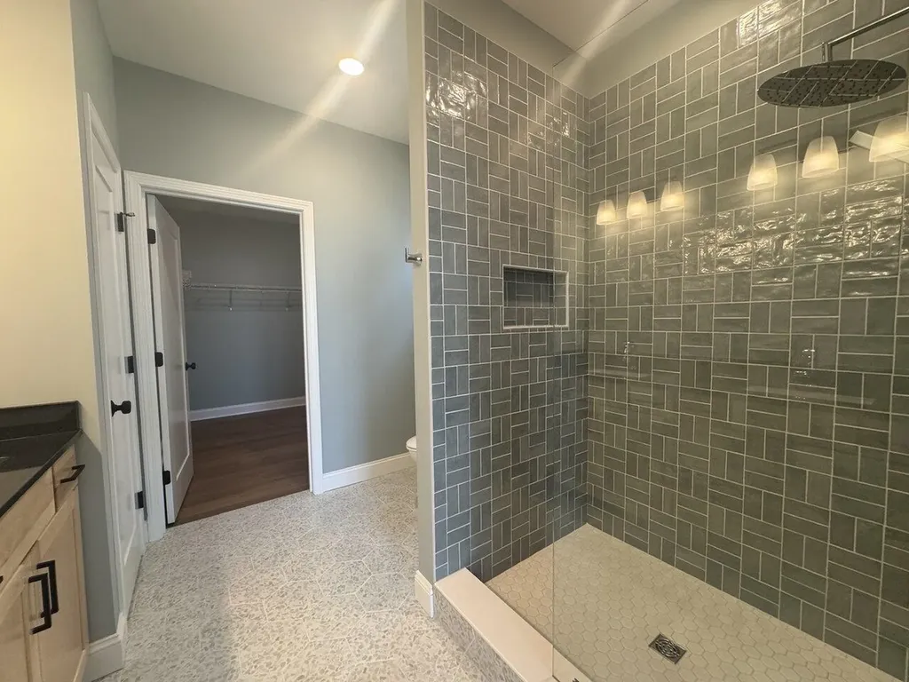 89 Daniel Drive South Burlington VT 05403