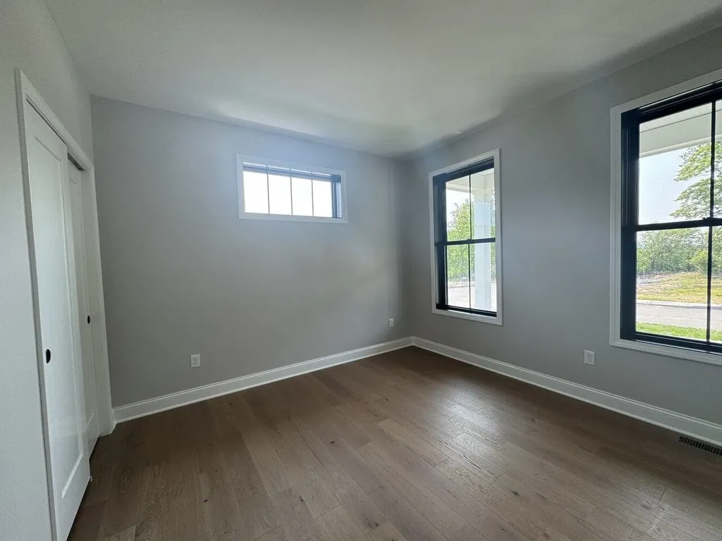 89 Daniel Drive South Burlington VT 05403