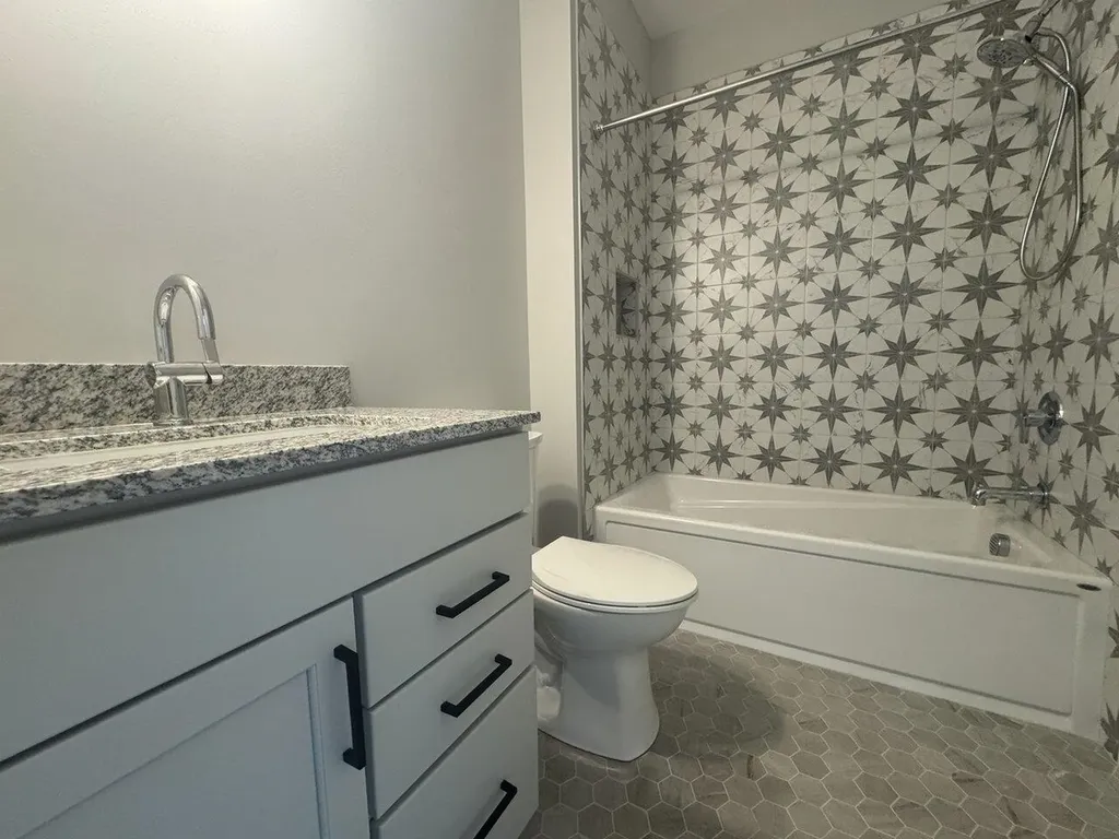 89 Daniel Drive South Burlington VT 05403