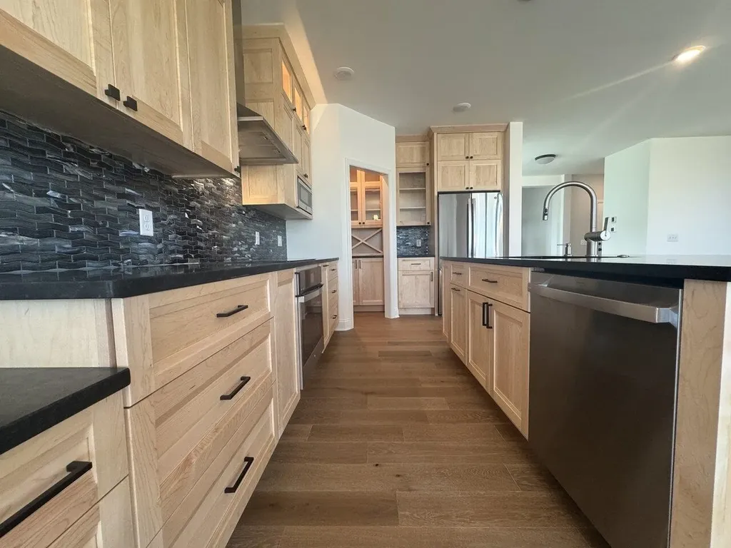 89 Daniel Drive South Burlington VT 05403