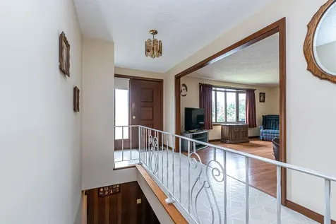36 Hazen Road Bedford NH 03110