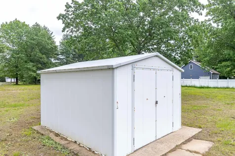 36 Hazen Road Bedford NH 03110