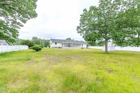 36 Hazen Road Bedford NH 03110