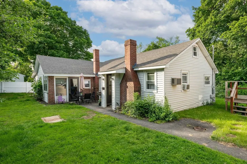 3 Dodge Street Rochester NH 03867