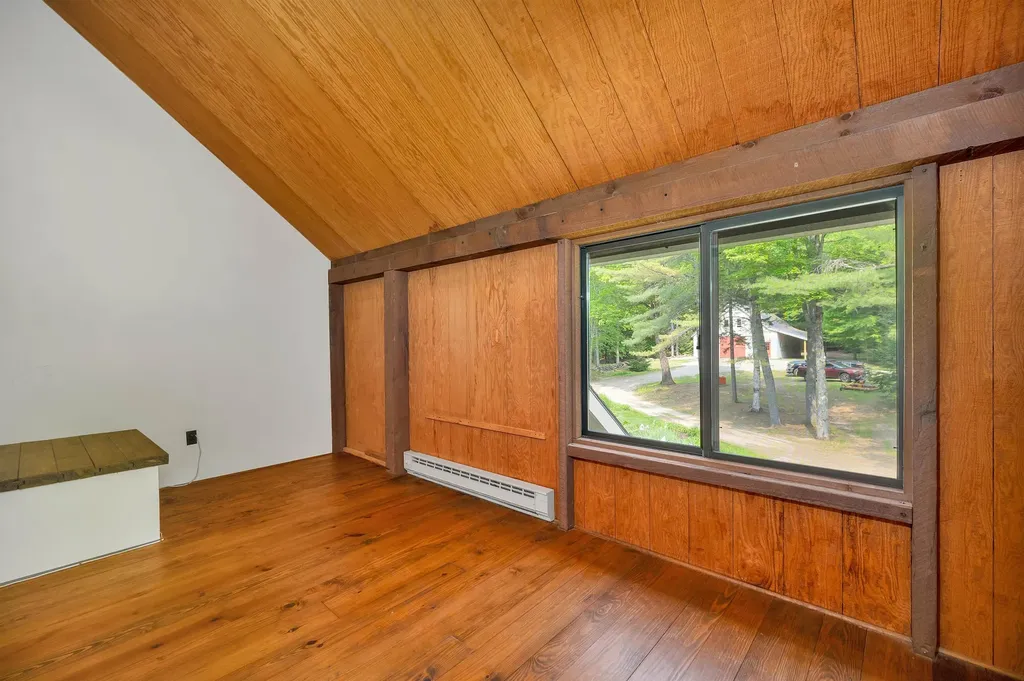 76 Mountain Road Tuftonboro NH 03816