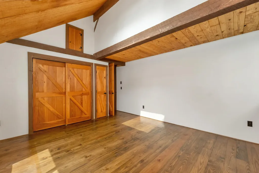 76 Mountain Road Tuftonboro NH 03816
