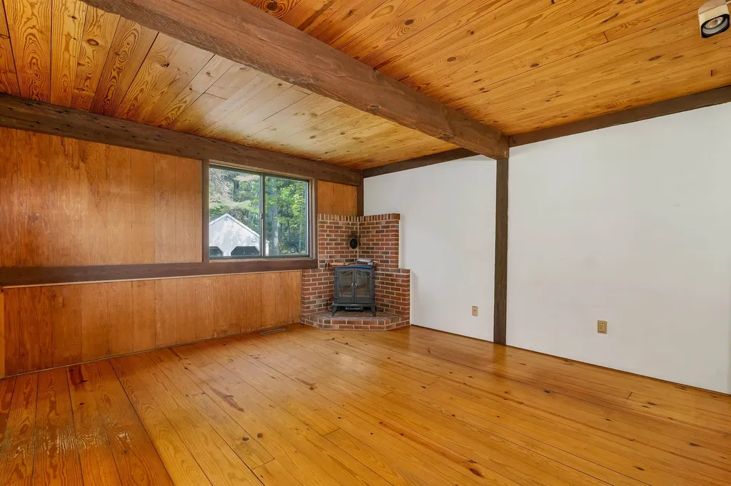 76 Mountain Road Tuftonboro NH 03816