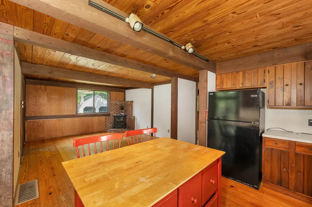 76 Mountain Road Tuftonboro NH 03816