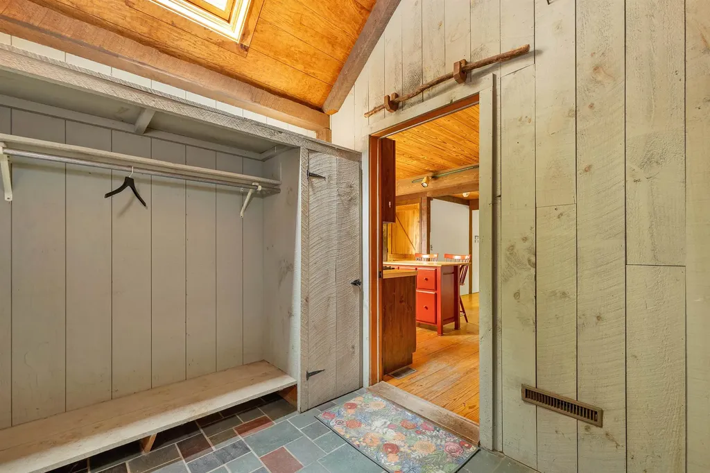 76 Mountain Road Tuftonboro NH 03816