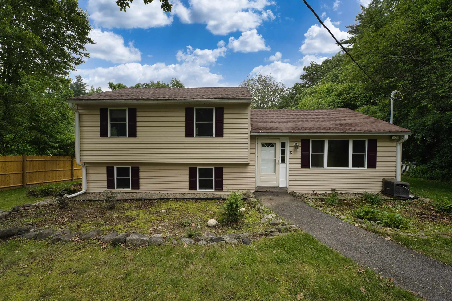 8 Overledge Drive Derry NH 03038