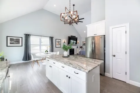 18 Clay Street Merrimack NH 03054