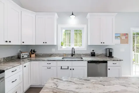 18 Clay Street Merrimack NH 03054