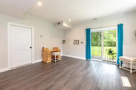 18 Clay Street Merrimack NH 03054