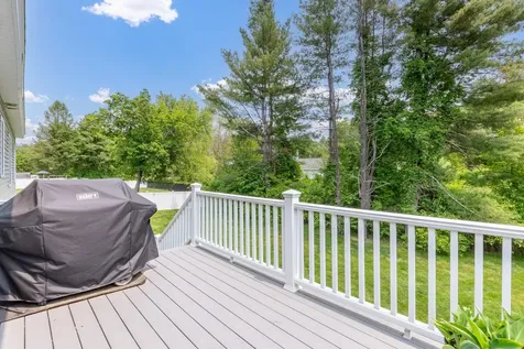 18 Clay Street Merrimack NH 03054